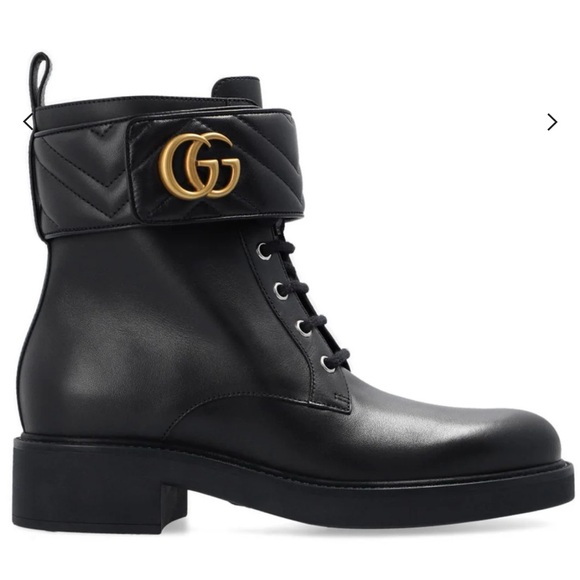 Gucci Logo Plaque Lace-Up Ankle Boots - SZ 39.5 - New with box - Picture 1 of 4